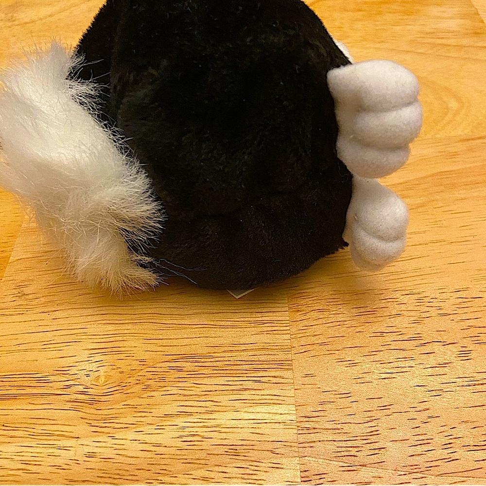 Black Furby Buddy Very Hungry 6” inches Bean Bag with Blue Eyes. - Picture 6 of 7